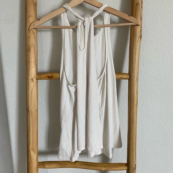 Old Navy Twist Tank Top - Picture 2 of 2